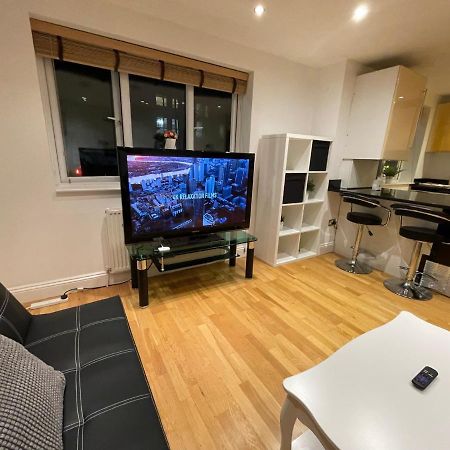 Beautiful & Luxurious Apartment In Richmond Richmond  Exterior photo